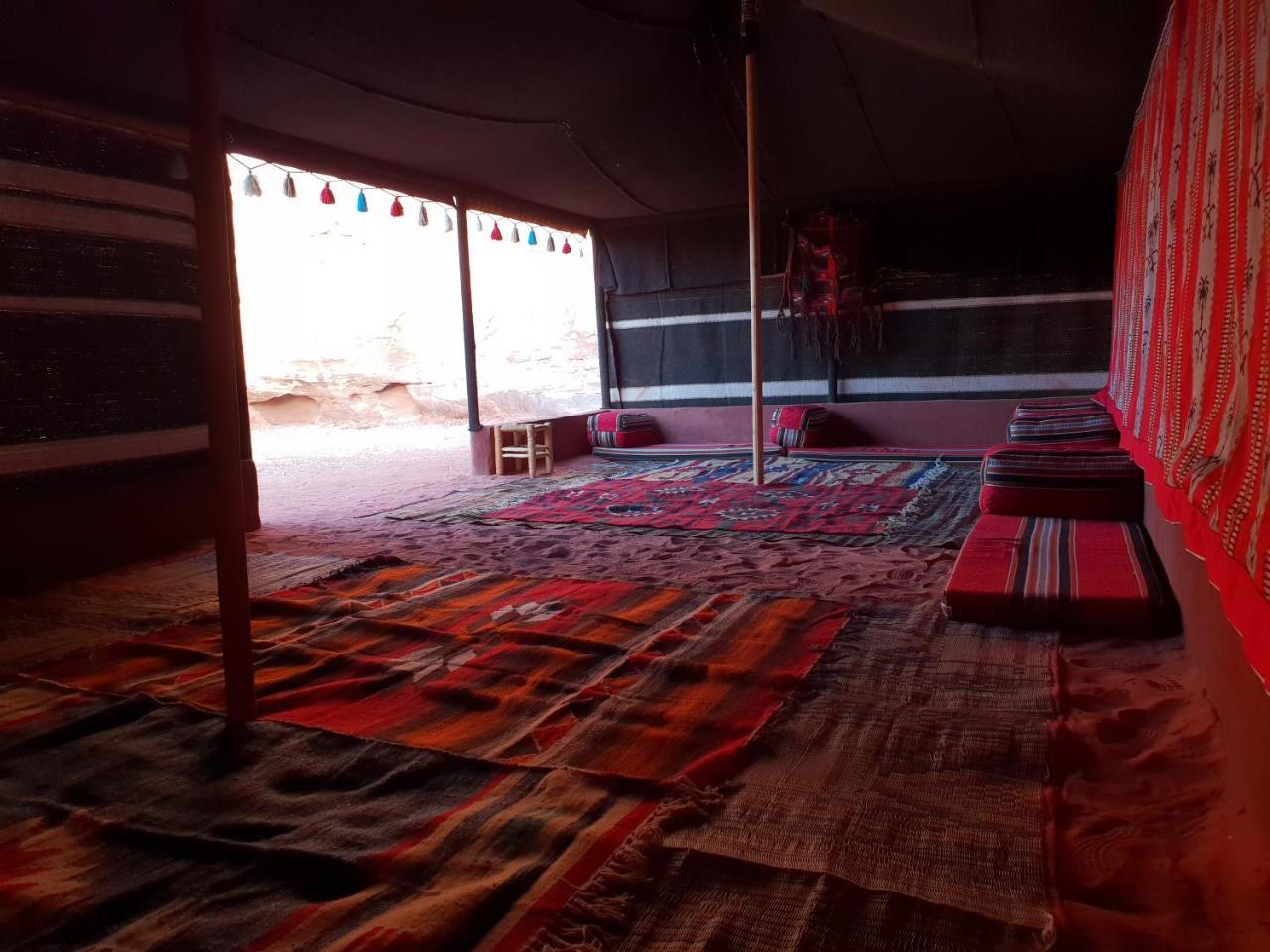 Real Bedouin Experience Tours & Camp Hotel Wadi Rum Exterior foto