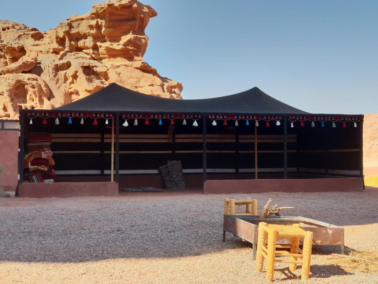 Real Bedouin Experience Tours & Camp Hotel Wadi Rum Exterior foto