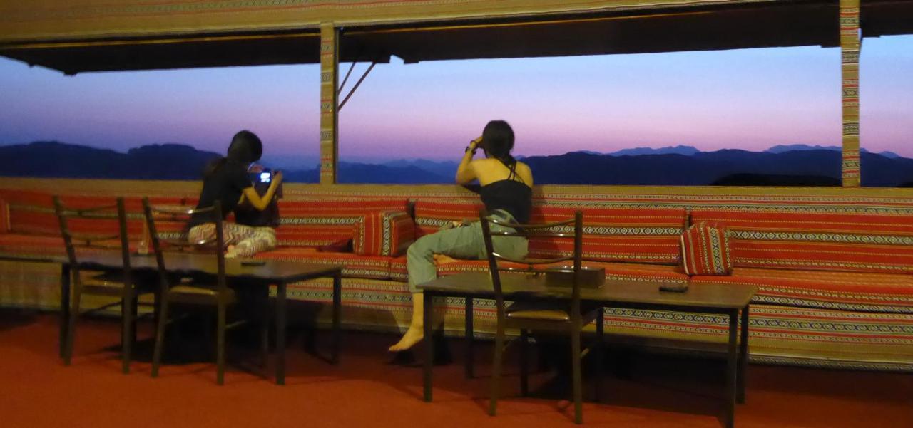 Real Bedouin Experience Tours & Camp Hotel Wadi Rum Exterior foto