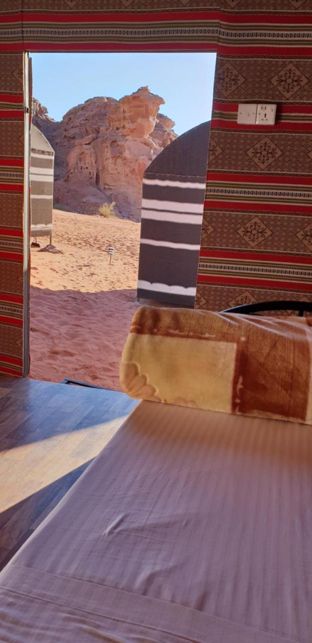 Real Bedouin Experience Tours & Camp Hotel Wadi Rum Exterior foto