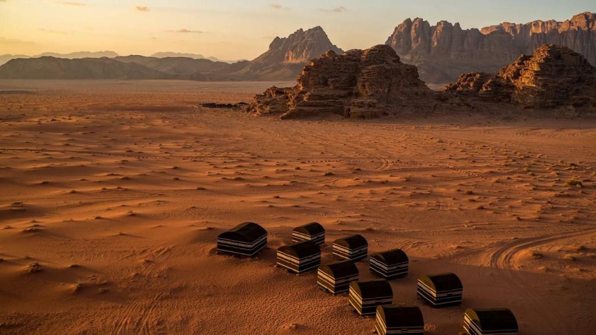 Real Bedouin Experience Tours & Camp Hotel Wadi Rum Exterior foto